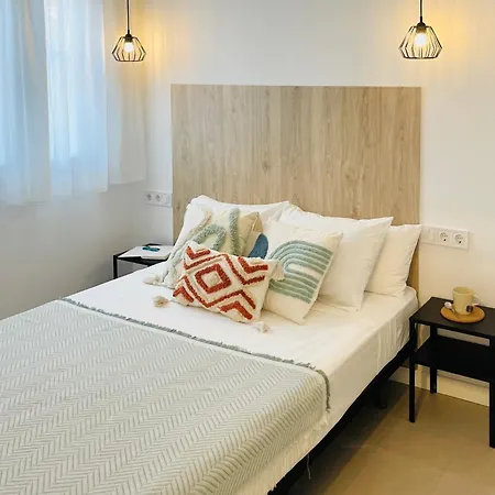 Solaz Malaga, Shared Apartment Buitenkant foto
