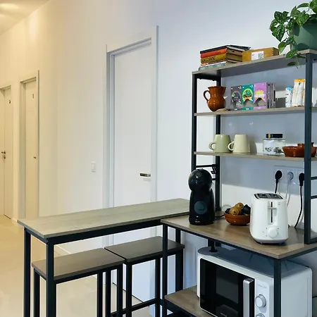 Solaz Malaga, Shared Apartment Buitenkant foto